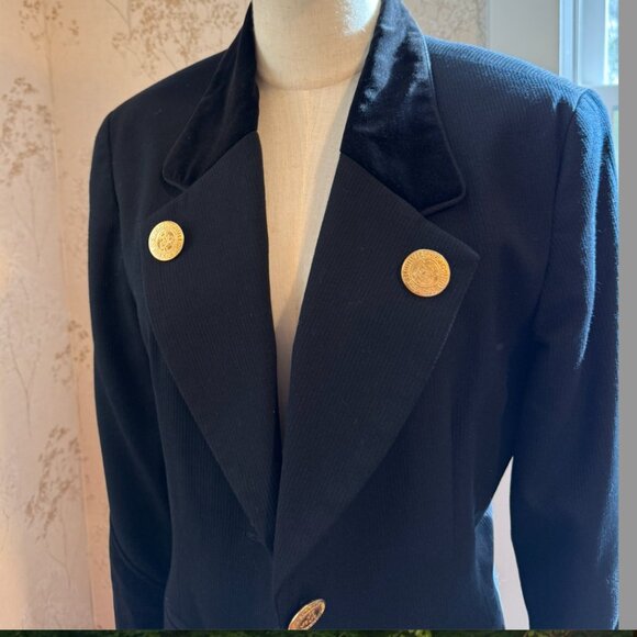 Vintage ITEM blazer jacket with gold buttons - Picture 7 of 13